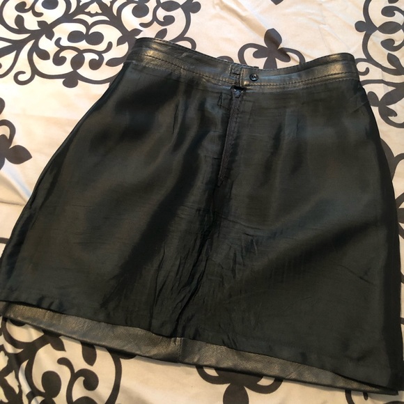 Leather mini skirt - Picture 10 of 12